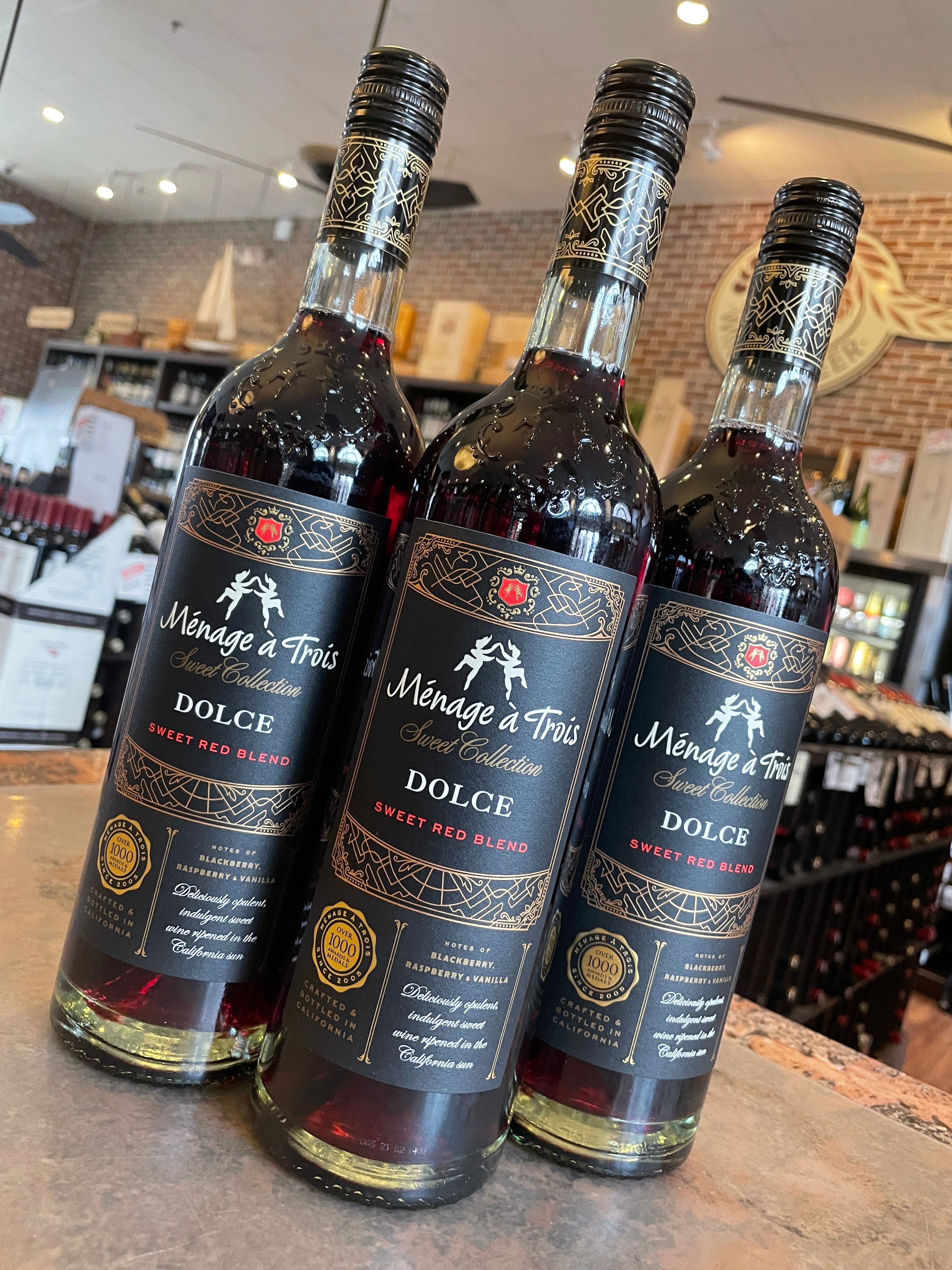 Menage a Trois Dolce Sweet Red Downtown Crown Wine Beer Wine